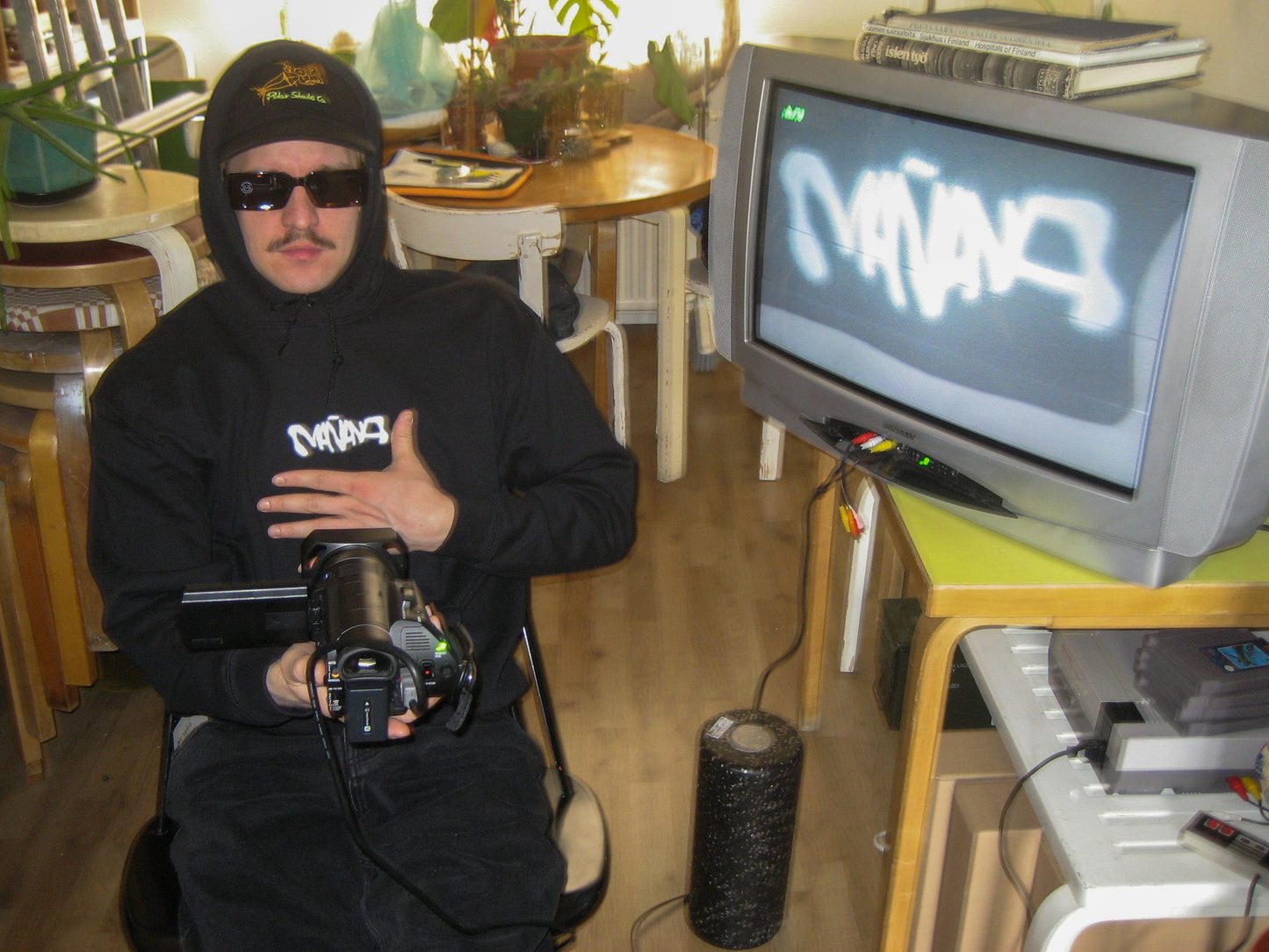 Mañana ”Snot Boogie” Hoodie Black