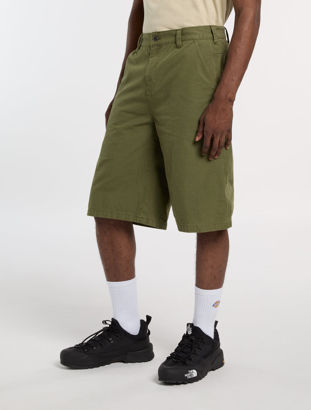 Dickies Vernal 13-Inch Loose Shorts Cypress